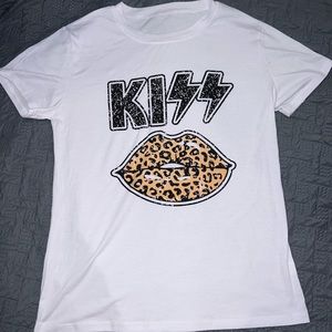 Graphic t-shirt
